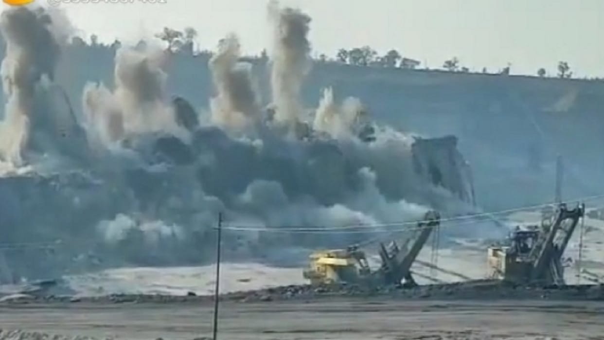 panic among people due to heavy blasting in SECL in korba
