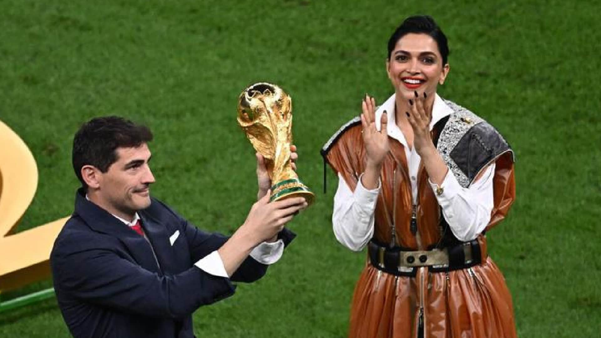 FIFA World cup final Photos Lionel Messi celebrates like Maradona clicks wife Antonella picture hugs Mbappe