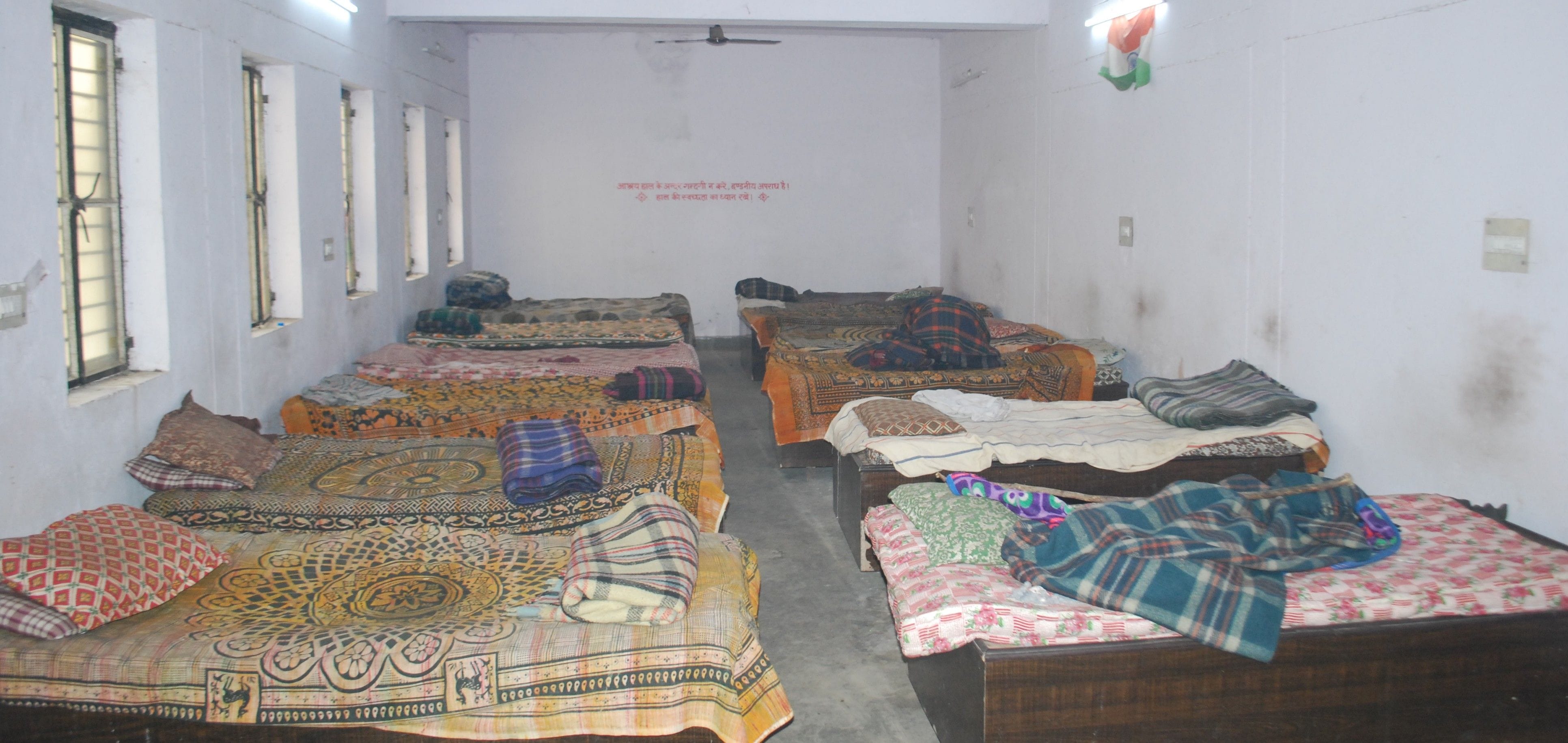 Hathras: Rain Basera will save destitute people from cold in cold night
