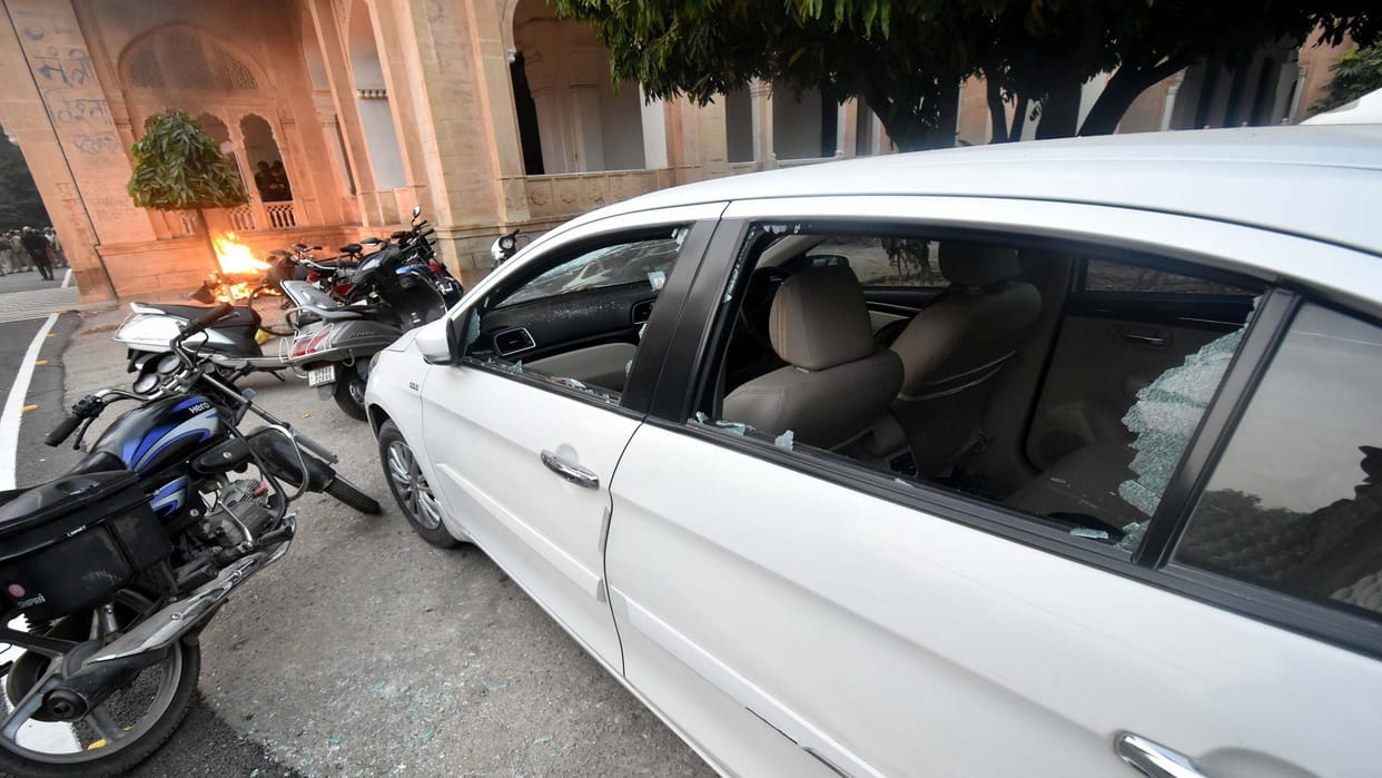 FIR registered against 62 for stone pelting on Allahabad University Vice Chancellor's vehicle