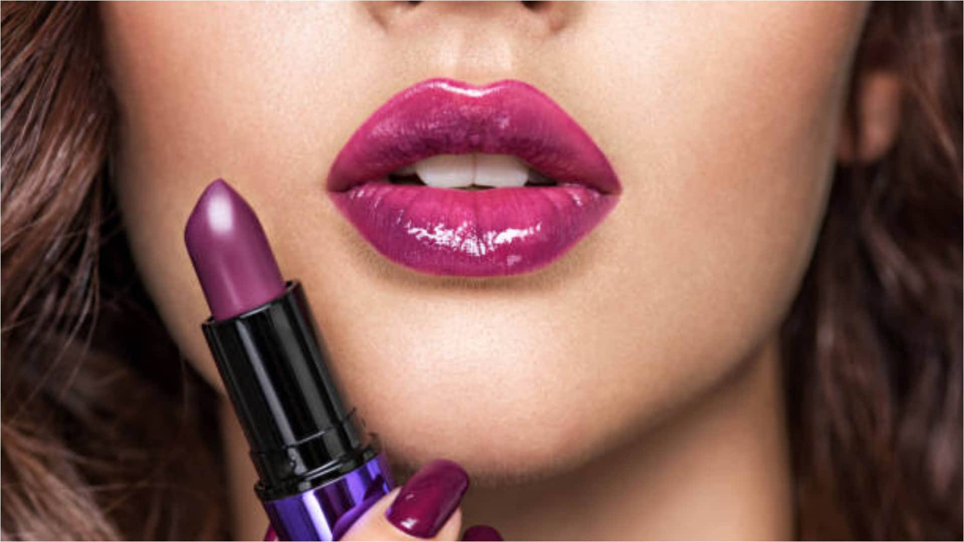 Fashion Tips: Follow Rosy Cheeks and Glossy Lips Trends for New Year 2023 Special