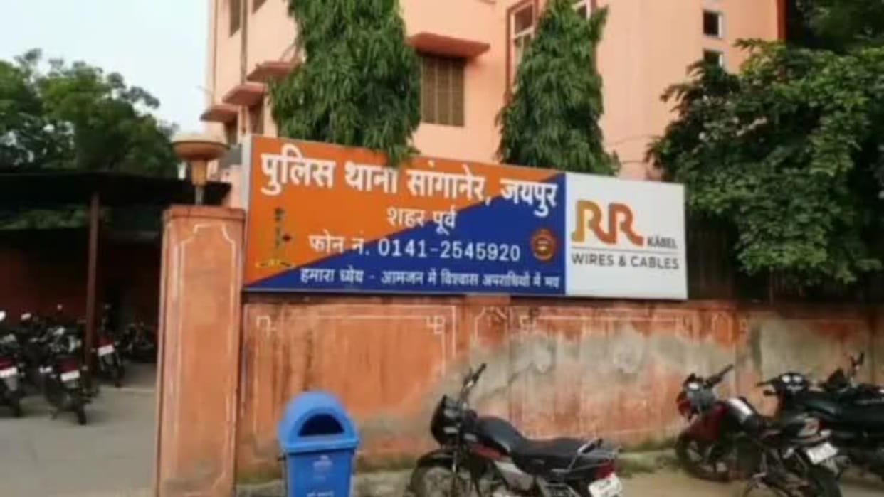 Liquor worth Rs 17 lakh stolen from liquor shop in Jaipur