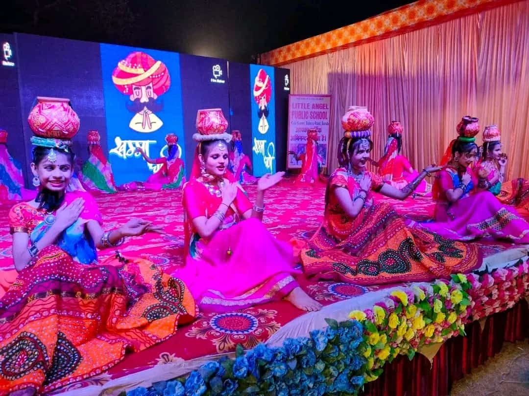 Banda: Children tied up with Rajasthani and Punjabi dance