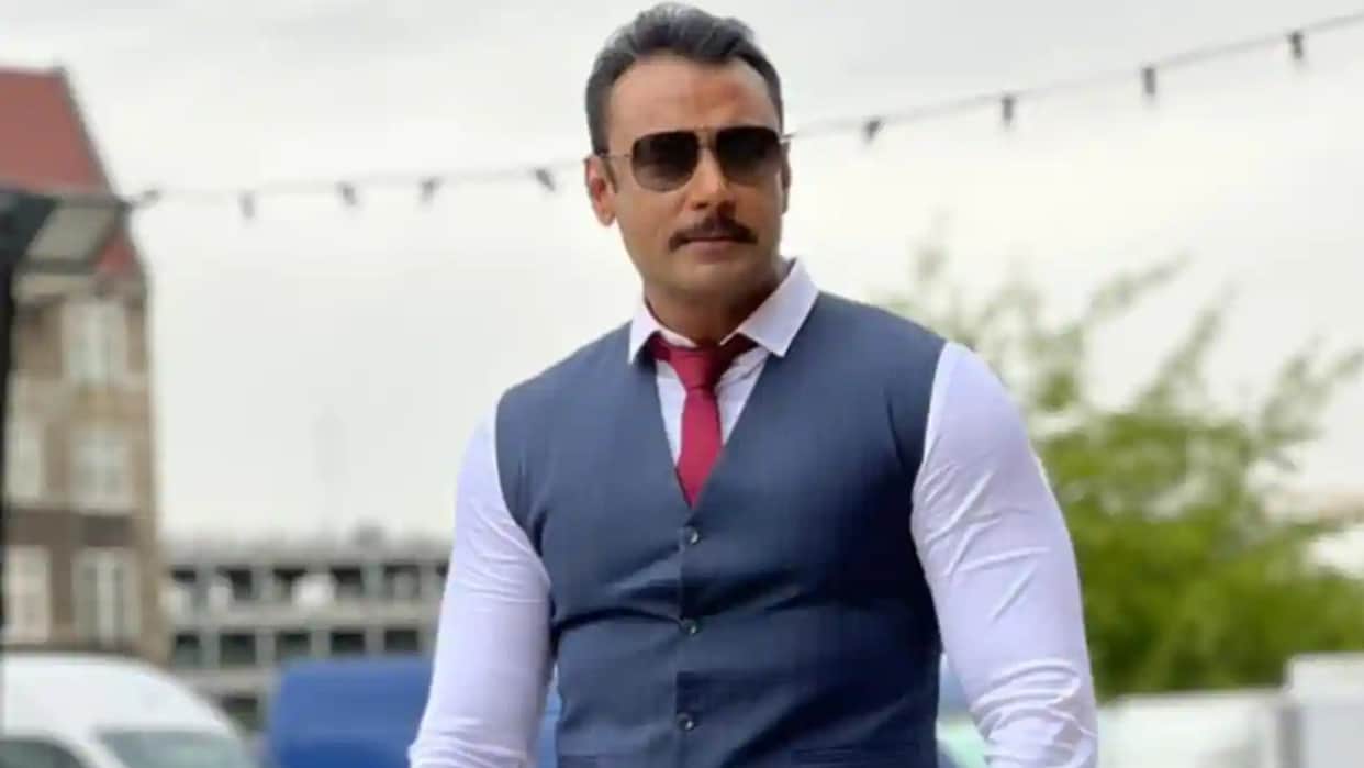 Darshan Thoogudeepa hit by slipper in His movie Kranti Promotional Event video went Viral on social  media