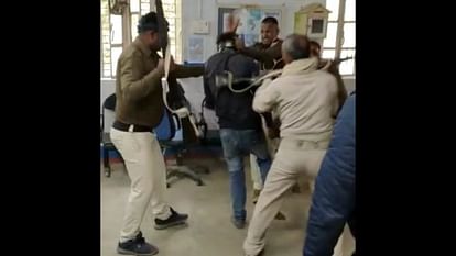 Bank robbery with hammer: after breaking the glass of the Central Bank asked for money in Katihar