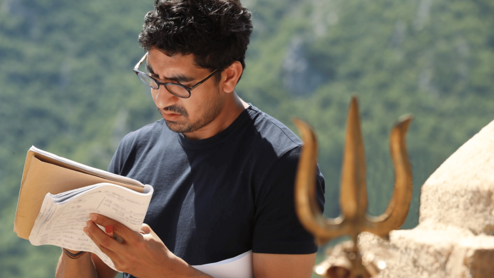 Vishal Bhardwaj son Aasman debuts in Hindi cinema with Kuttey Trailer rohan ketan rajat ayan abhay
