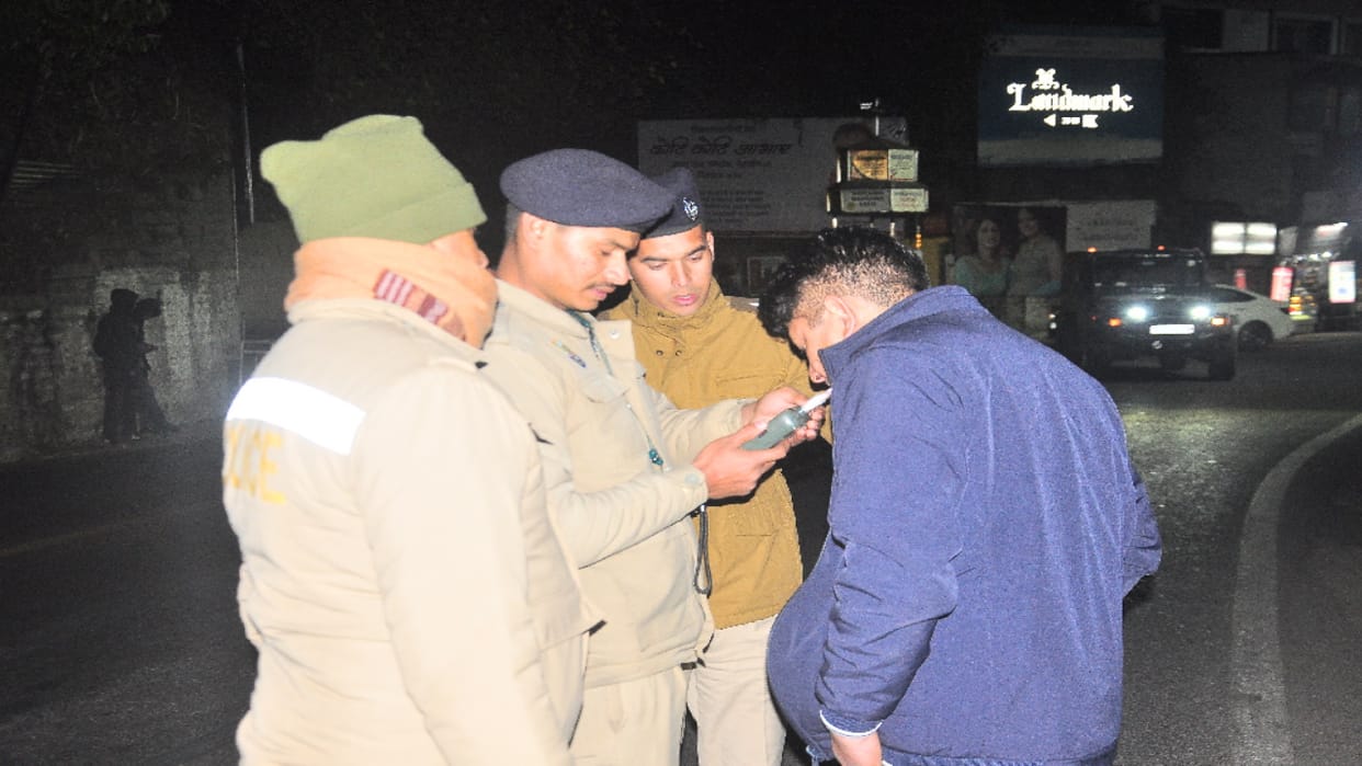The taxi driver had consumed alcohol, was fined Rs 15,500