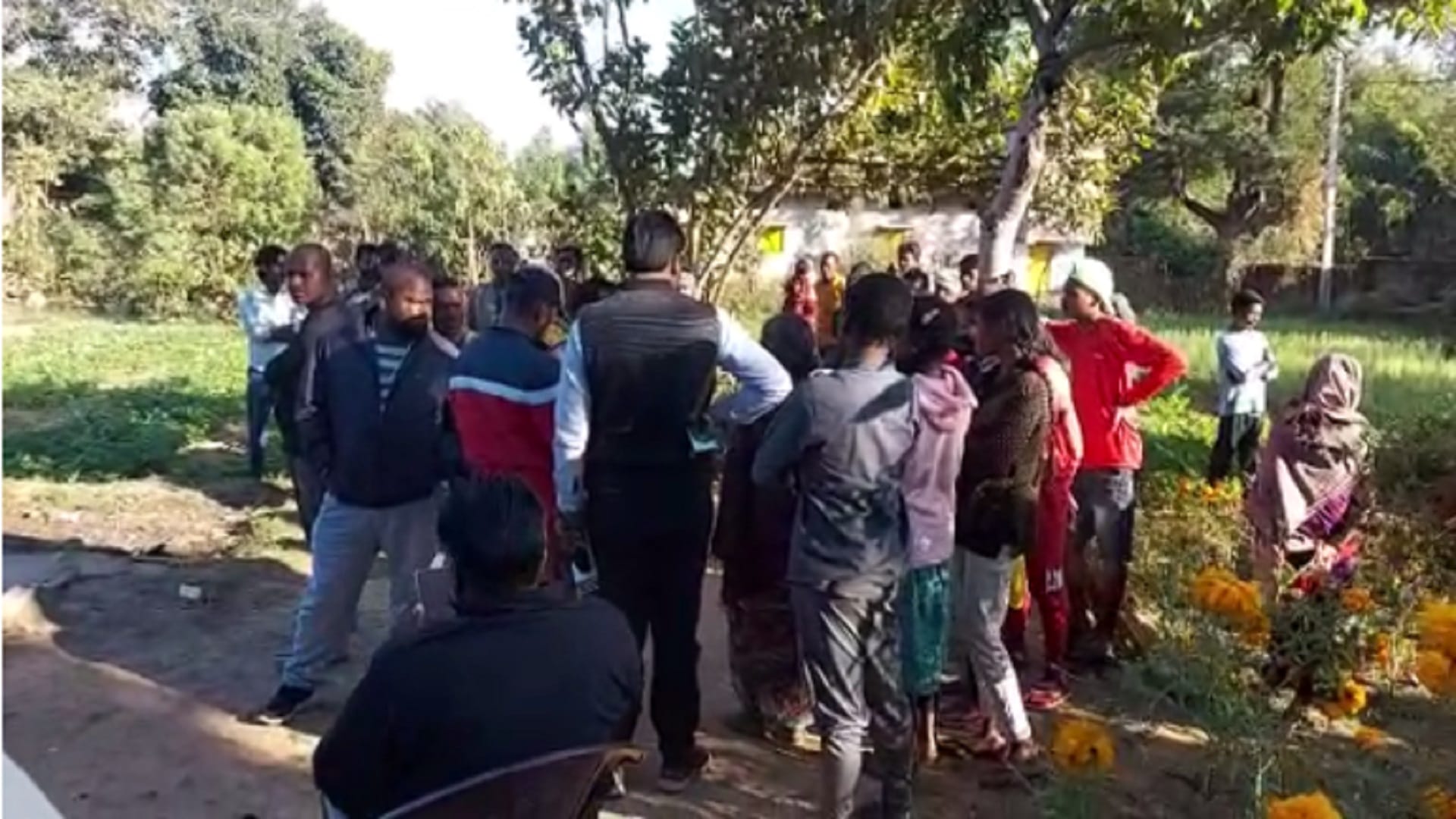 young man murdered, dead body found on bed at home in jashpur