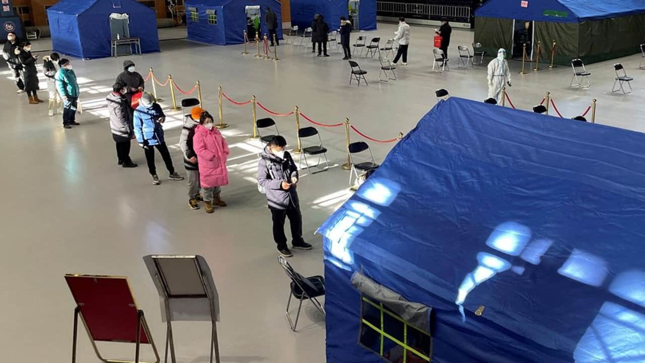 Corona in China: lack of beds and medicines in hospitals, no place to keep dead bodies, see photos