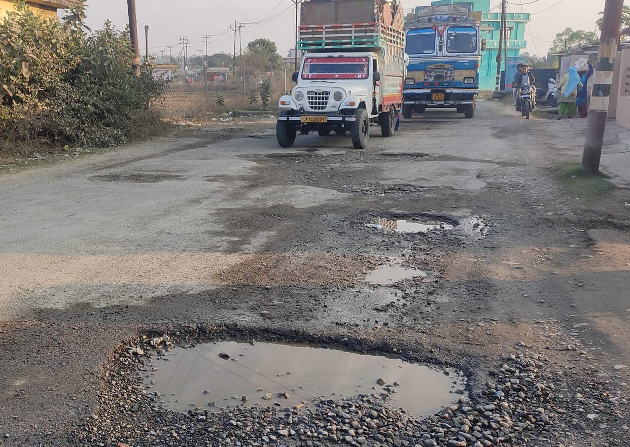 Patchwork of the road uprooted in two months