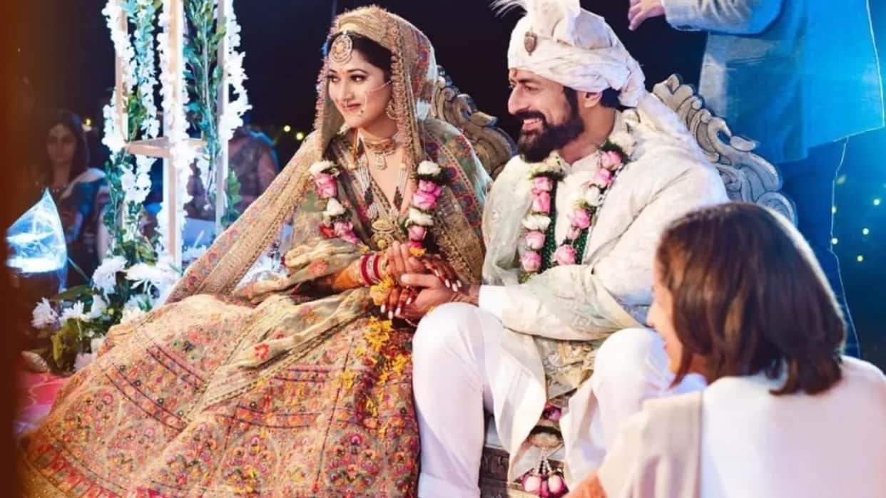 mohit raina and aditi sharma first marriage anniversary know about devon ke dev mahadev actor love story