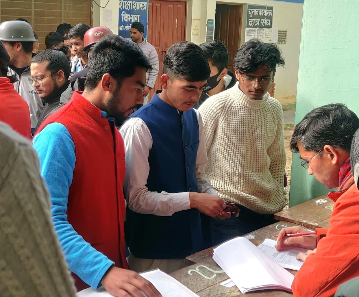 Eight candidates filed nominations in Pithoragarh campus