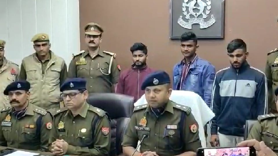 Three robbers arrested for robbing collection agent in Mathura