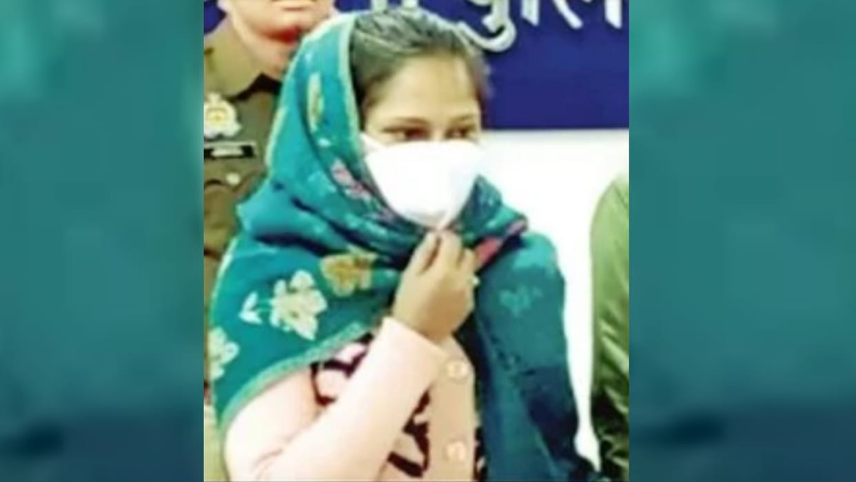 A woman killed her husband in bachhrawan kotwali in raebareli.