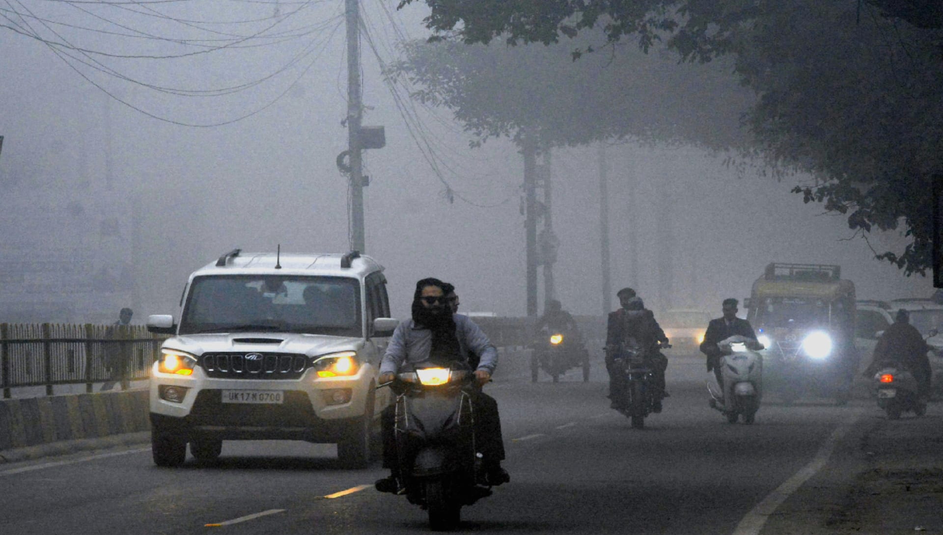 Weather Update: Western UP is chilling due to cold, Fog Continues