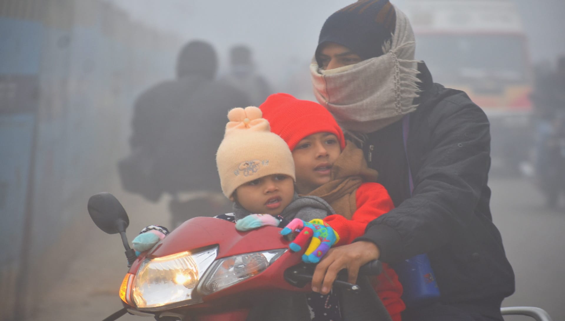 Weather news western Up: Fog in Meerut  not reduced, cold wave will also show effect, winter will increase fu