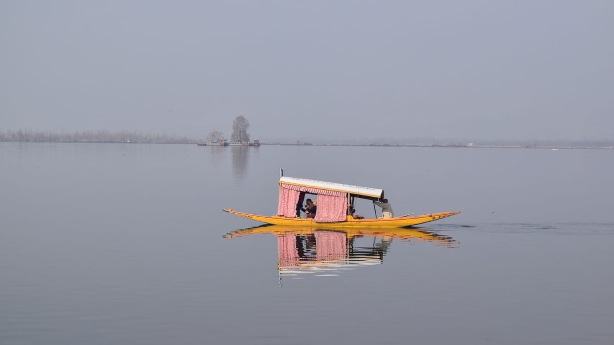 jammu kashmir Weather Update Valley ready for Chilla Kalan water sources start freezing