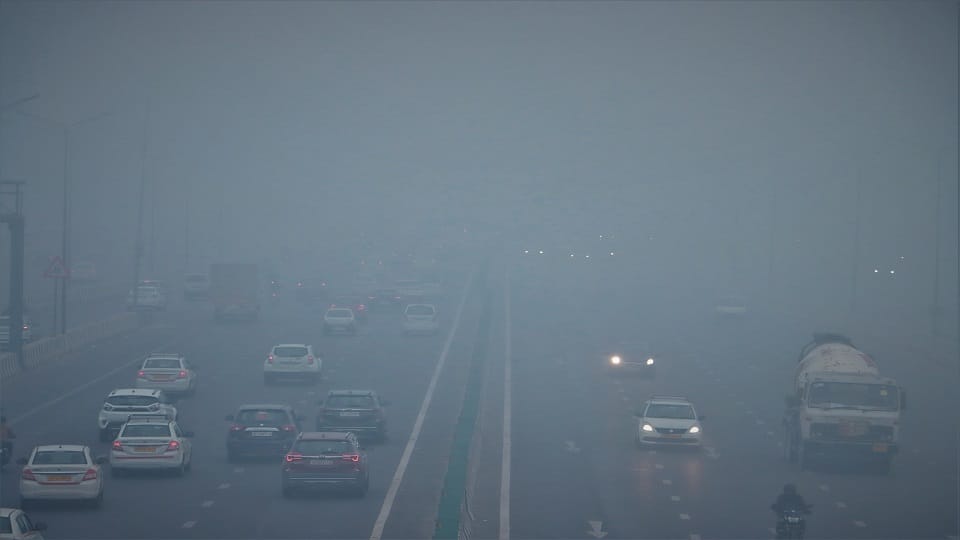 Delhi Weather Fog increases people problems cold wave will continue till the end of week yellow alert issued