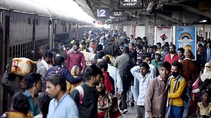 Passengers please note: Passenger Reservation System will be closed for three and a half hours on Saturday, know what is the matter file photo