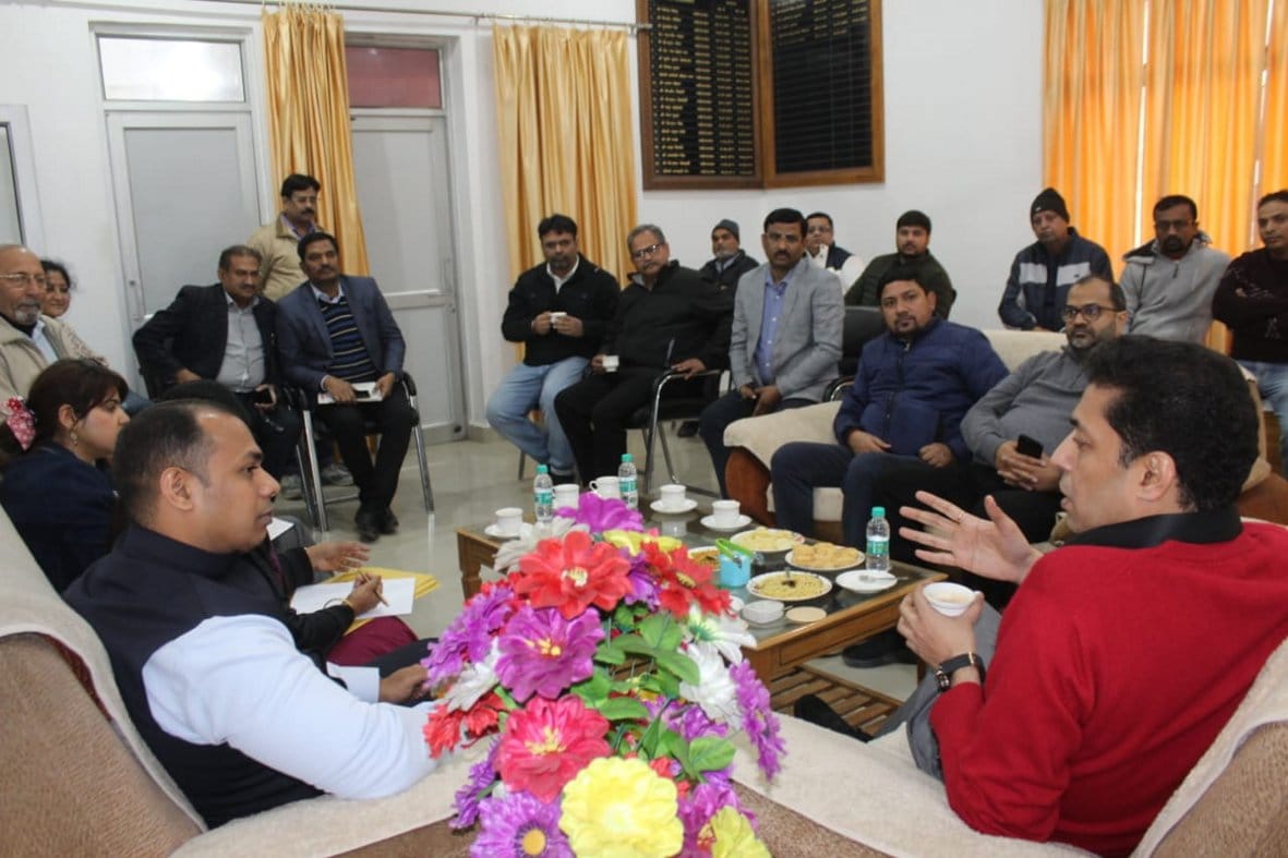 Meeting in Collectorate, heard the problems of industrial brothers