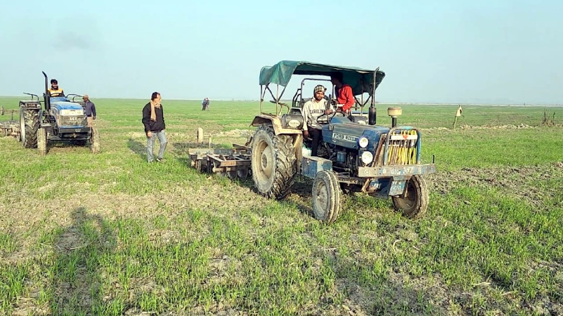 The officials freed one thousand bighas of land encroachment in Ravli Ganga Khadar in Bijnor