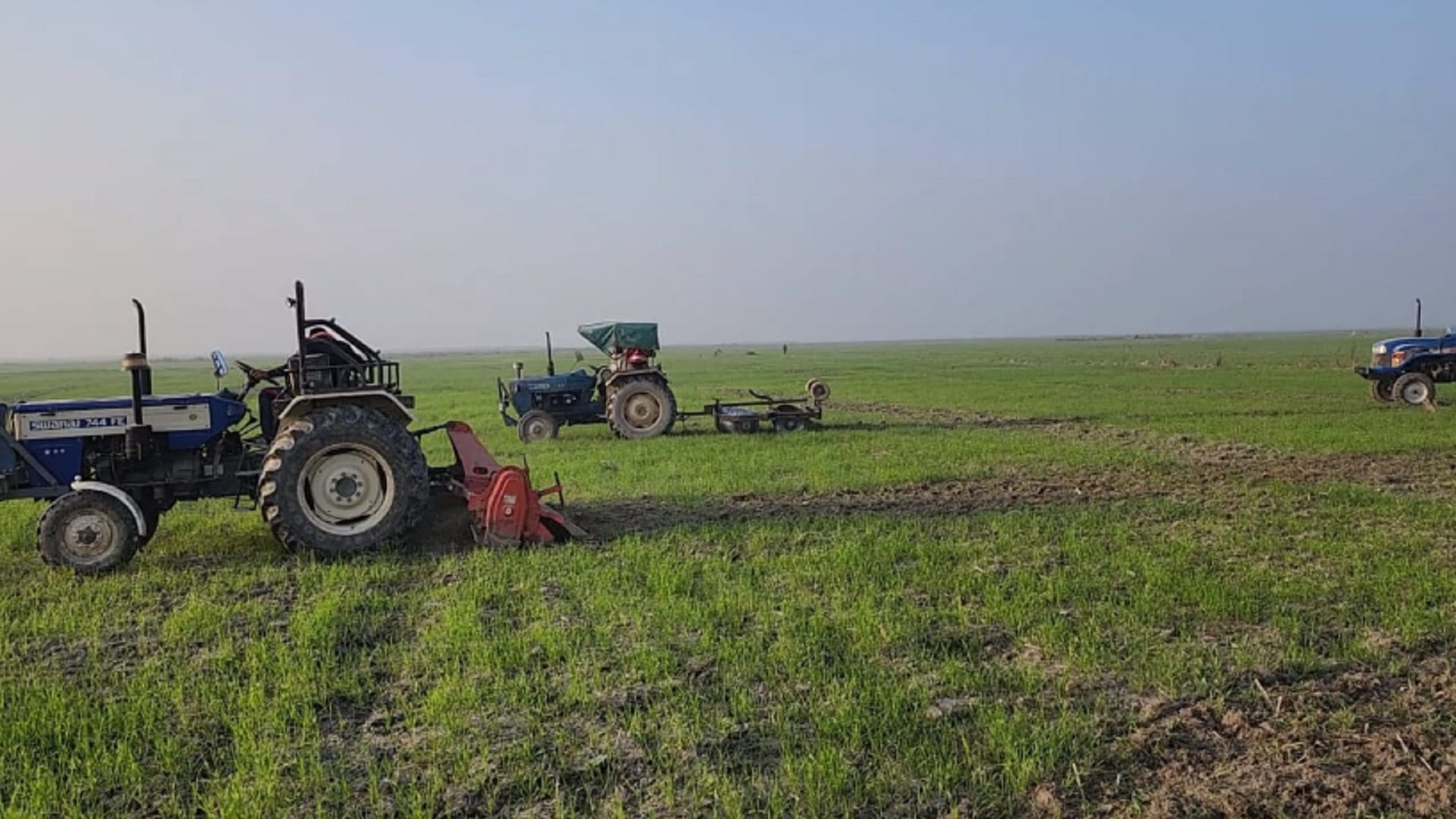 The officials freed one thousand bighas of land encroachment in Ravli Ganga Khadar in Bijnor
