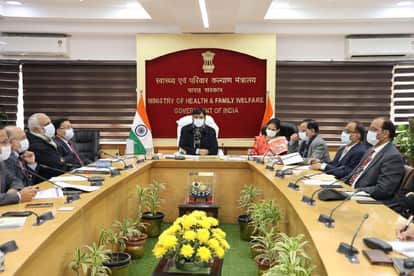 Corona Update- Health Ministry officials reviewed the situation with experts today