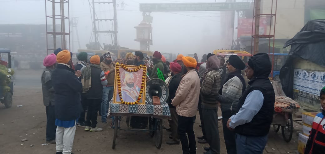 Prabhatferi taken out amidst cold winds