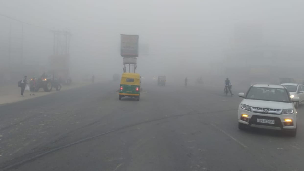 Gorakhpur Weather Update: Air Pollution and Fog Increased in Gorakhpur News in Hindi