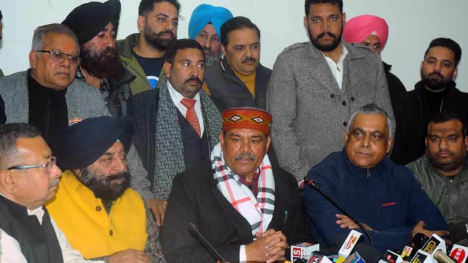 SC commission chairman vijay sampla reached Jalandhar