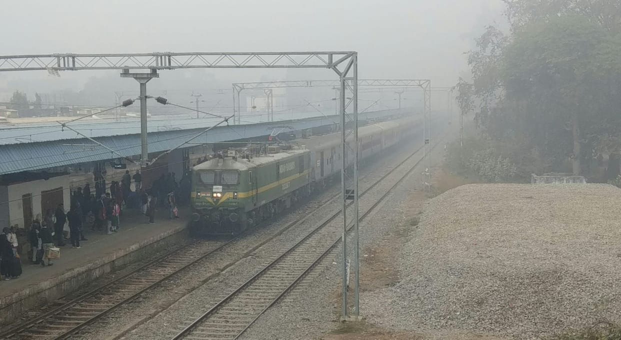 due to weather trains cancle