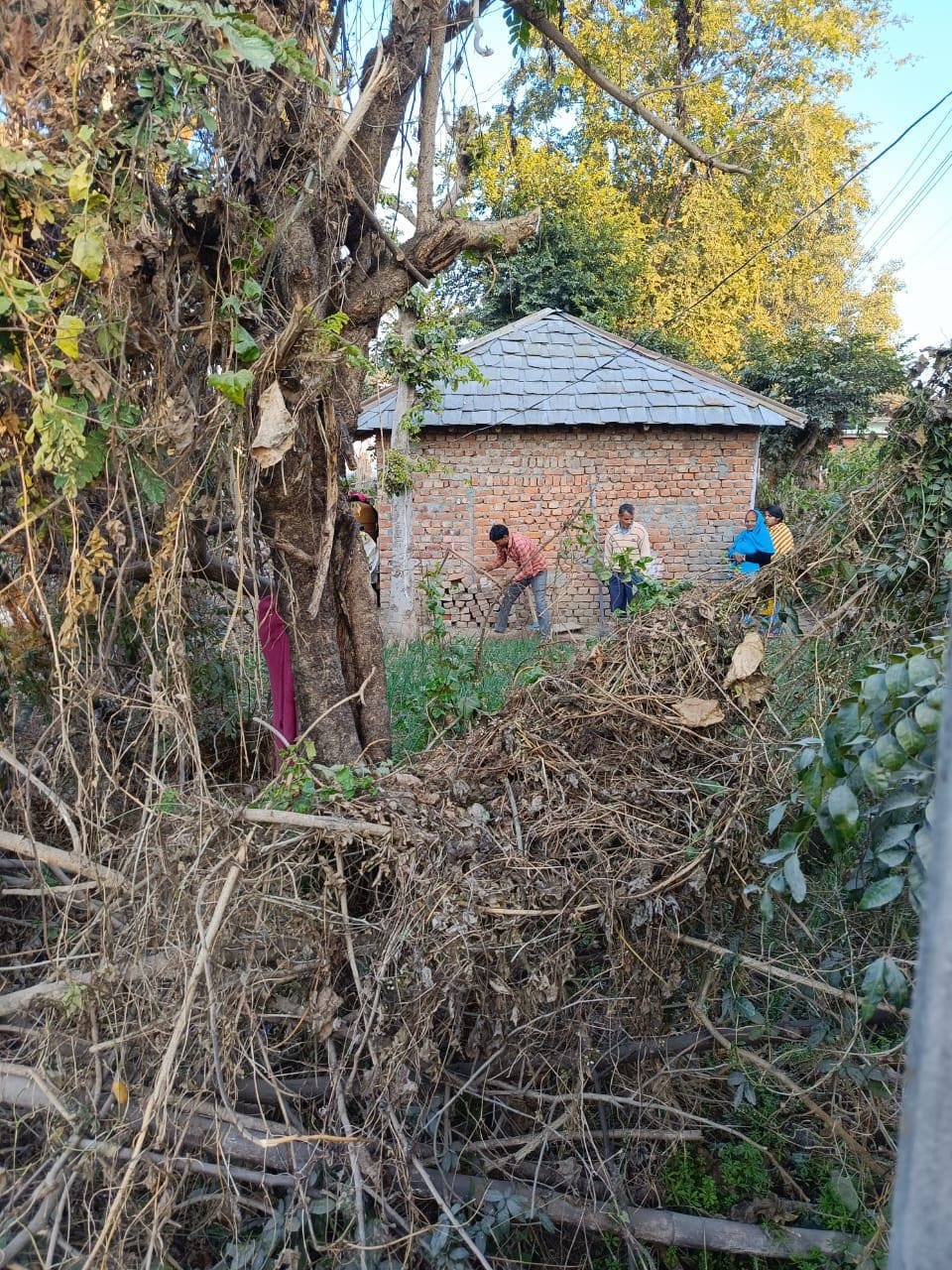 Illegal encroachment removed from two kanal land of Bal School Nadaun