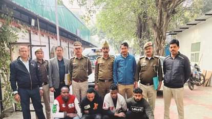 पुलिस की गिरफ्त में आरोपी