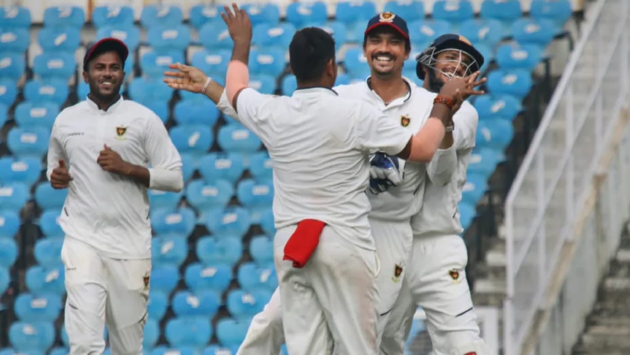 Ranji Trophy Players refused to play on dangerous pitch Railways and Punjab match suspended in Delhi
