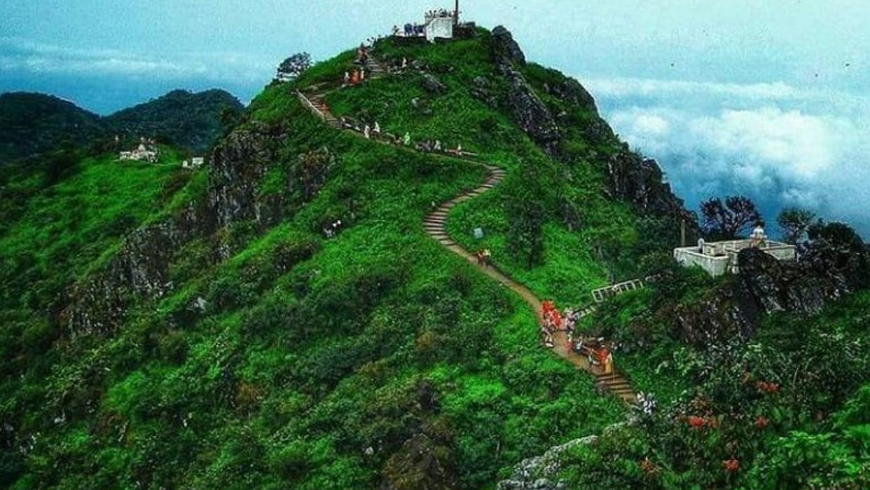 VHP supported Jain Samaj, Working President Alok Kumar said - Sammed Shikhar should not be made tourism