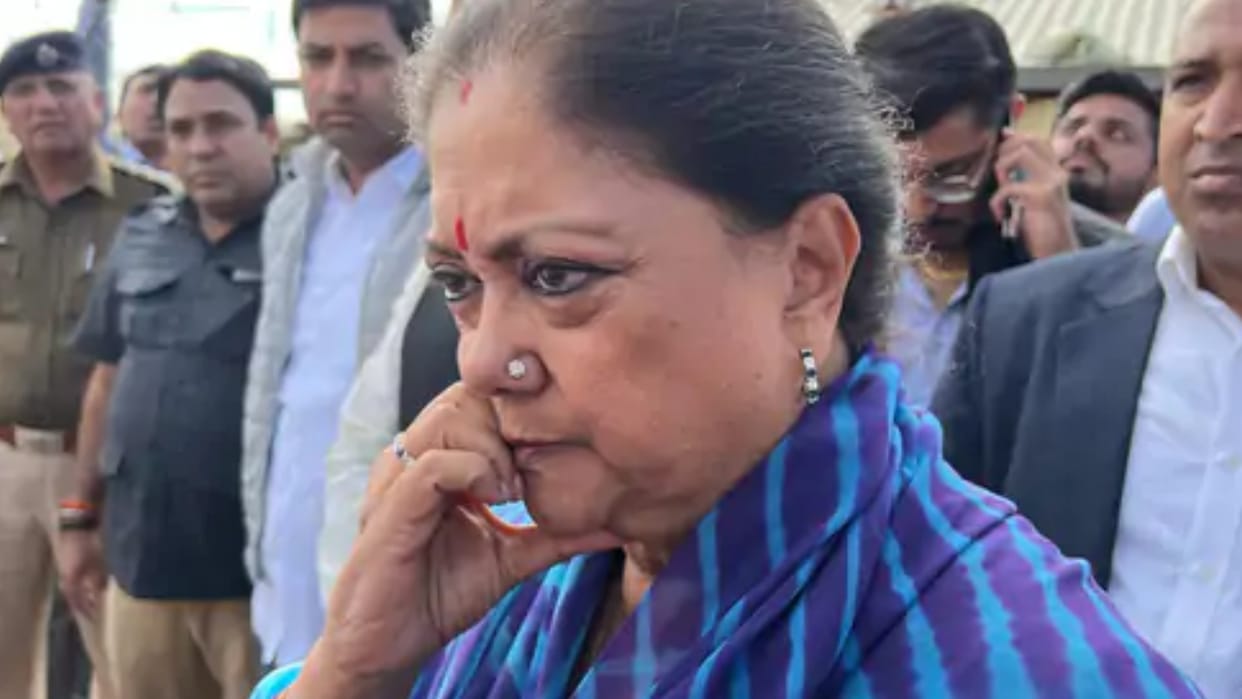 Vasundhara Raje adopts Jodhpur cylinder blast victim family