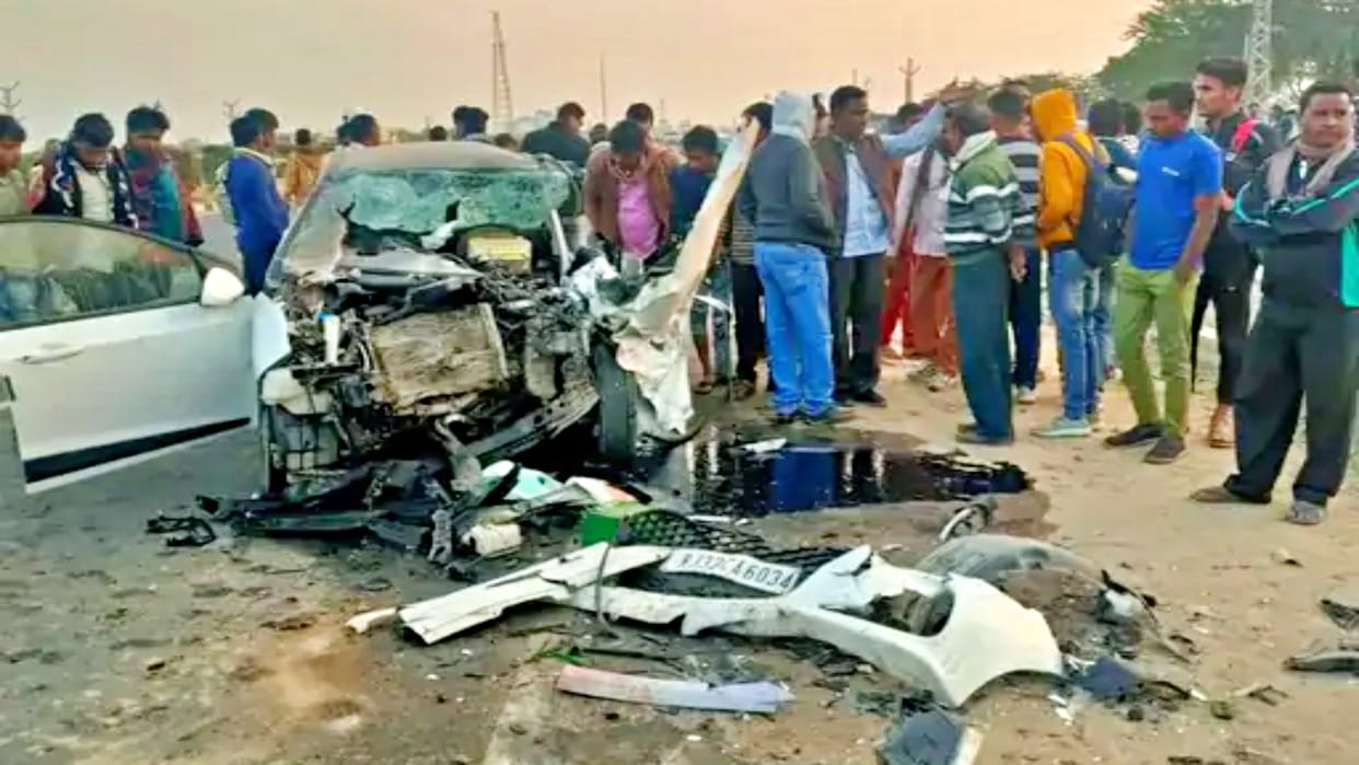 Ajmer Road Accident Four people died in a car and trailer collision returning from Ujjain to Jaipur