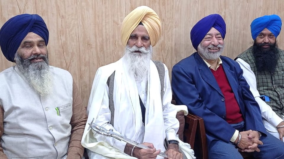 Dispute continues on headship of Haryana Sikh Gurdwara Management Committee