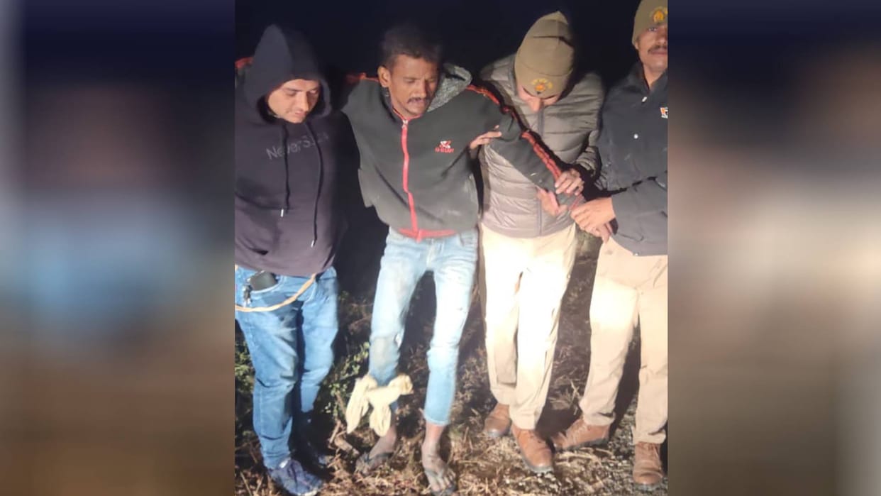 cow smuggler injured during encounter in ghaziabad