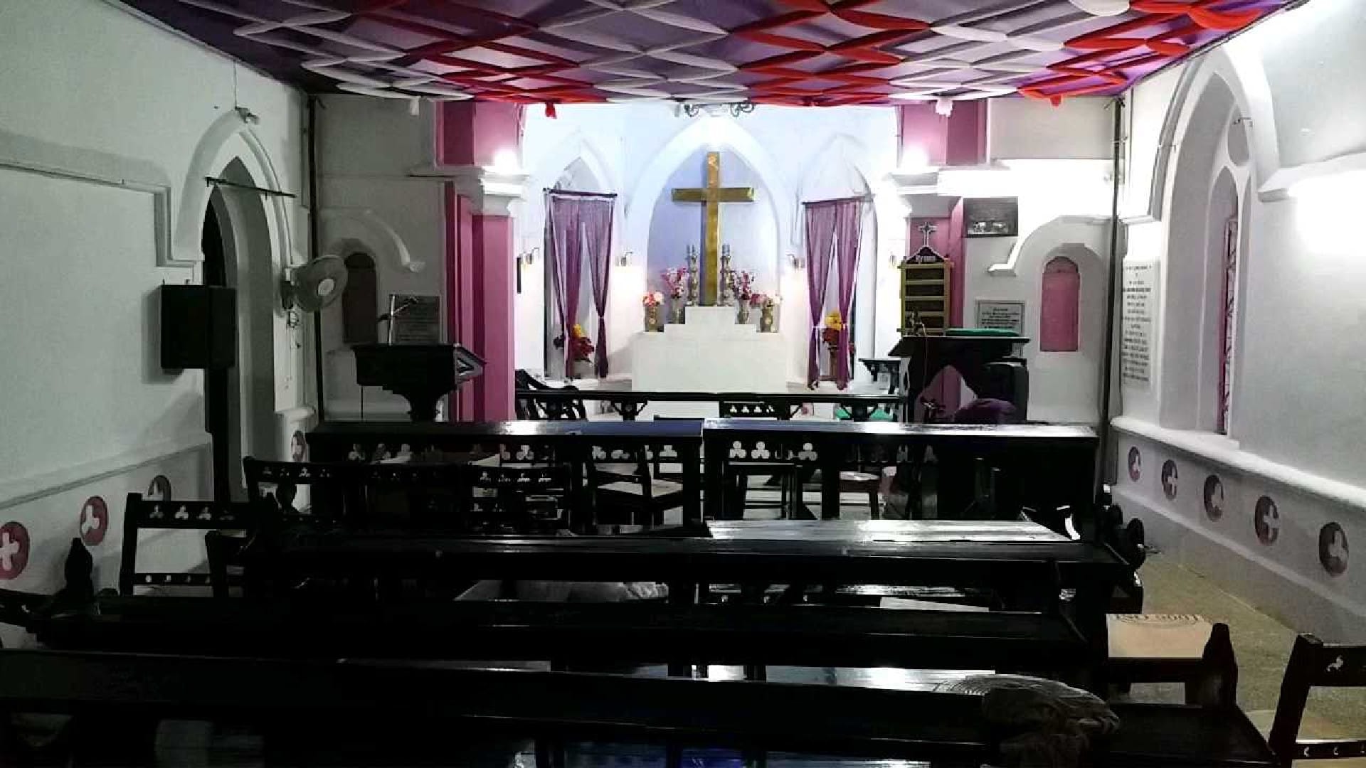 Christmas 2022 The history of St. Luke's Church is more than 135 years old people are stunned to see texture