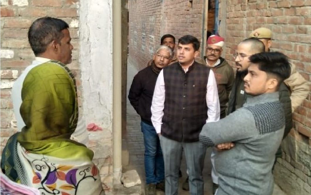 Kotedars house sealed for non-payment of loan in kannauj