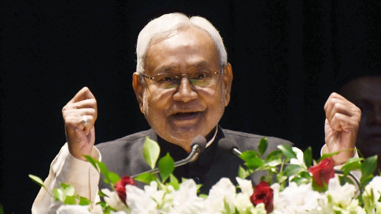 Chhapra Hooch Tragedy and statement of cm nitish kumar on sharab bandi in bihar