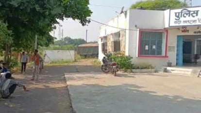 the bullies prevented the last rites, the bier had to wait for five hours In Chhatarpur