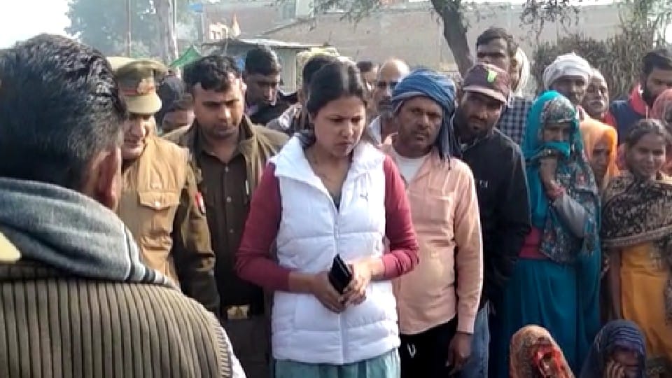 student crushed to death by roadways bus in Mainpuri