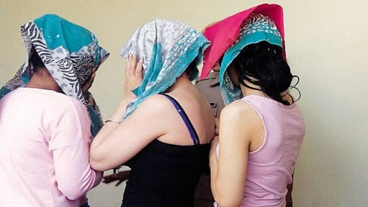 Police busted a sex racket by raiding a house in Civil Lines Rampur.