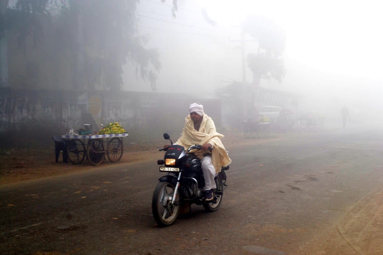 There was fog, cold wave also shook