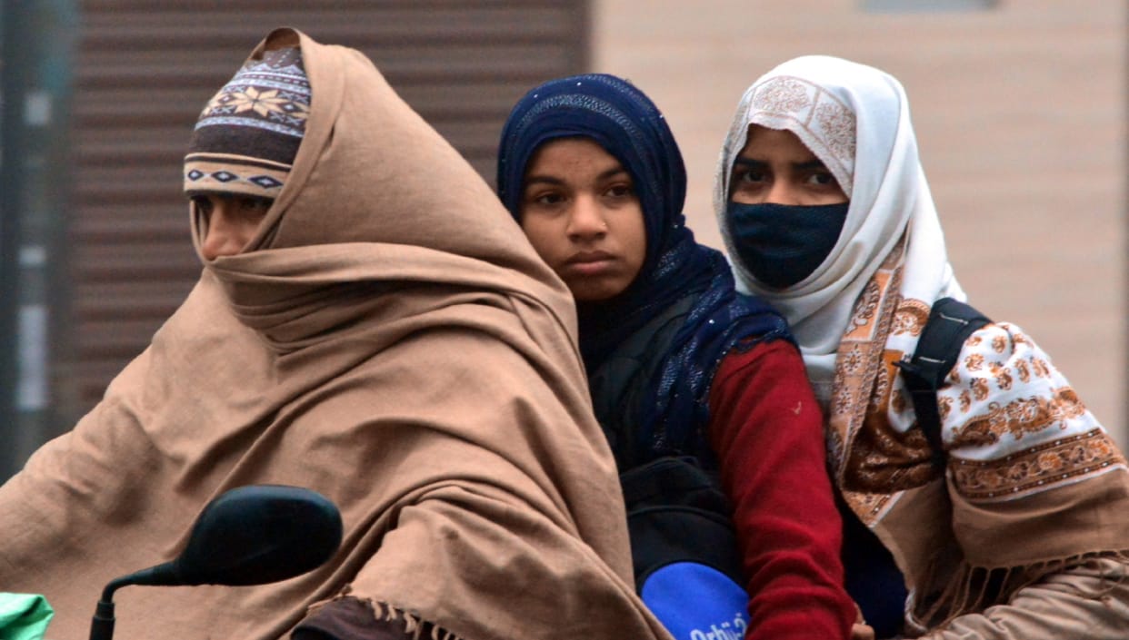 Weather news western Up: Fog in Meerut  not reduced, cold wave will also show effect, winter will increase fu