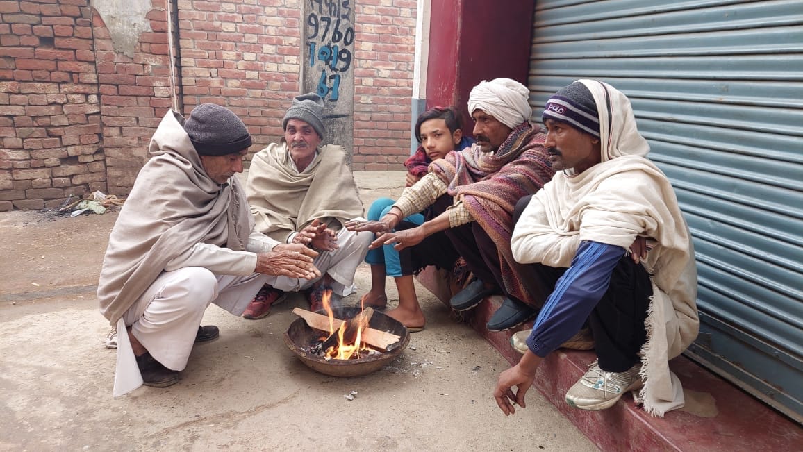 Weather Update: Cold continues in western UP,  life effected