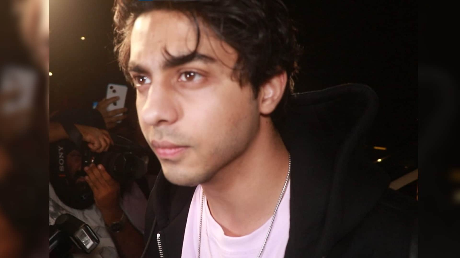 Aryan Khan reminds fans of father Shah Rukh Khan as he greets with salam
