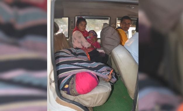 Alwar pregnant woman give rpsc teacher exam lying on mattress